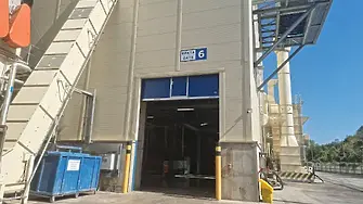 Запечатаха с полиция линията за ПДЧ в завода Кроношпан