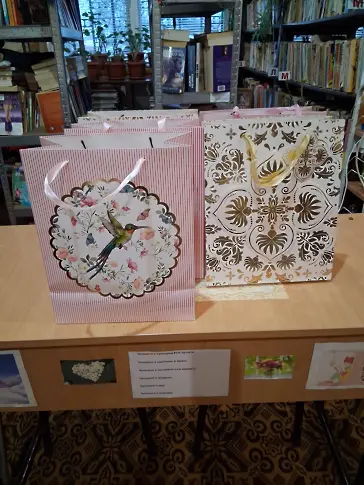 В Асеновци наградиха отличените от фотоконкурс „Баба и внуче“