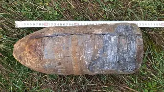Унищожиха боеприпас, открит на кея в Русе