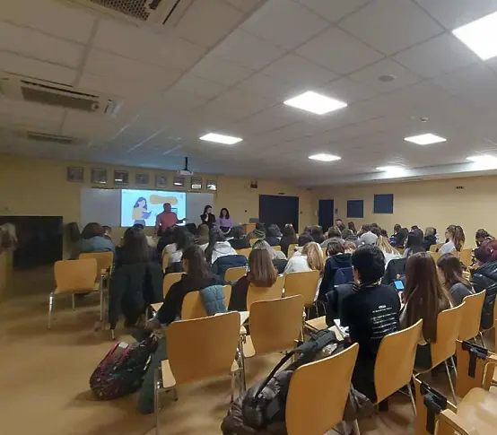 Менструално образование за ученици: Проектът EndoGirl с първа лекция за 2026 г.