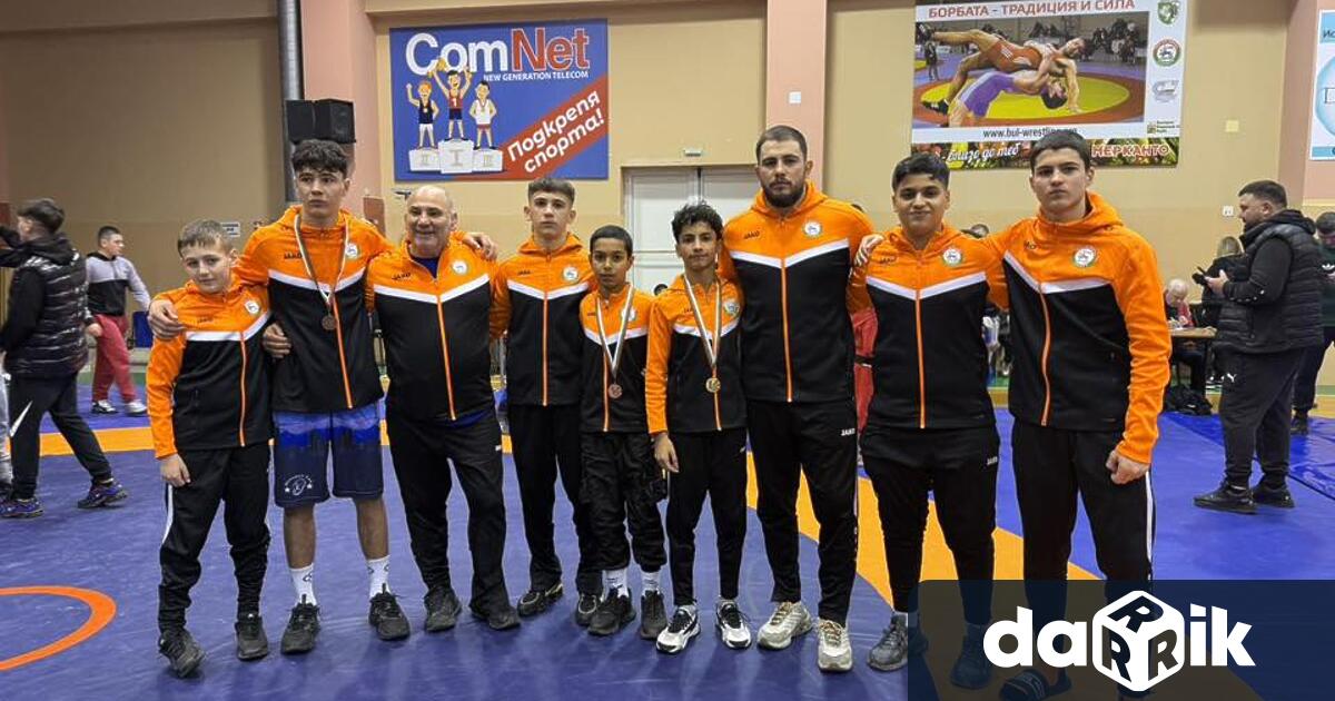 Отборът на АСК по борба Сливен извоюва три отличия при
