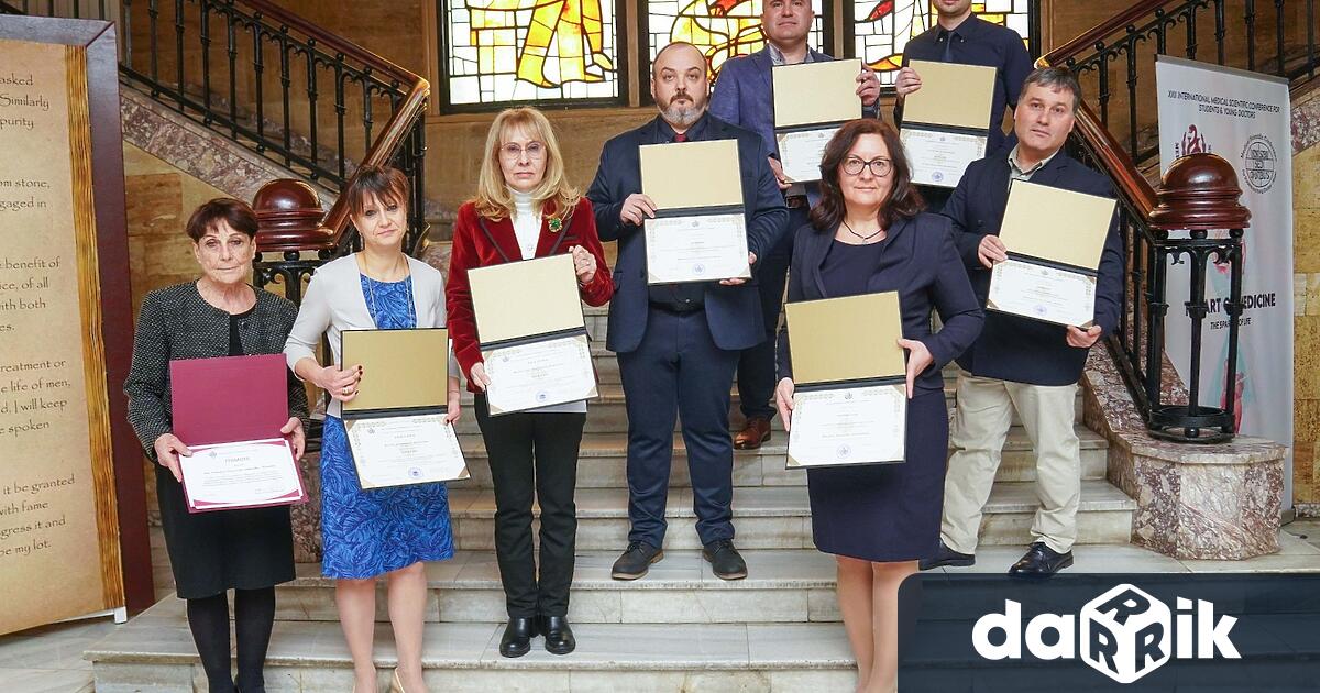 Наофициална церемония на заседание на Академичния съвет проведено на 26