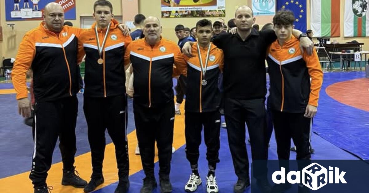 Двата сливенски клуба по борба приключиха с отличия домакинския Държавен