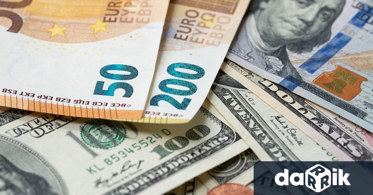 За първи път от средата на 2021 г насам курсът