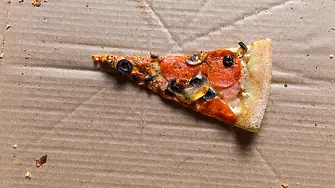 Инспектори на НАП в павилиони за пица на парче във Велико Търново заради двоен скок на цените