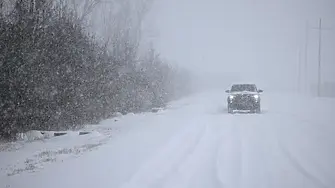 Зимната буря в САЩ остави 800 000 души без ток