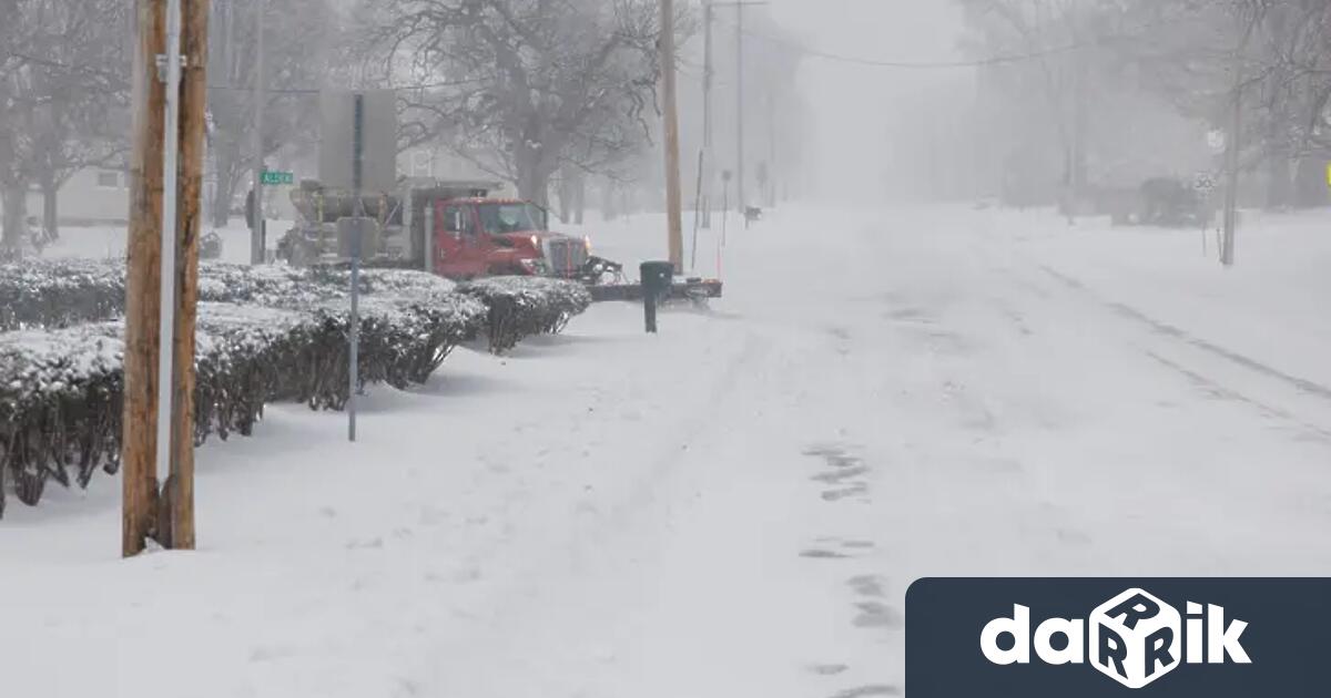 Силназимна буря в САЩостави без електроснабдяване повече от 250 000