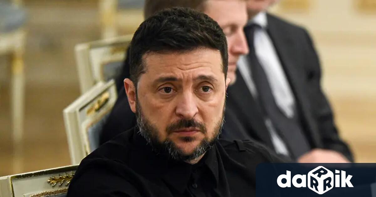 Украинският президент Володимир Зеленски осъди руския удар с дронове по