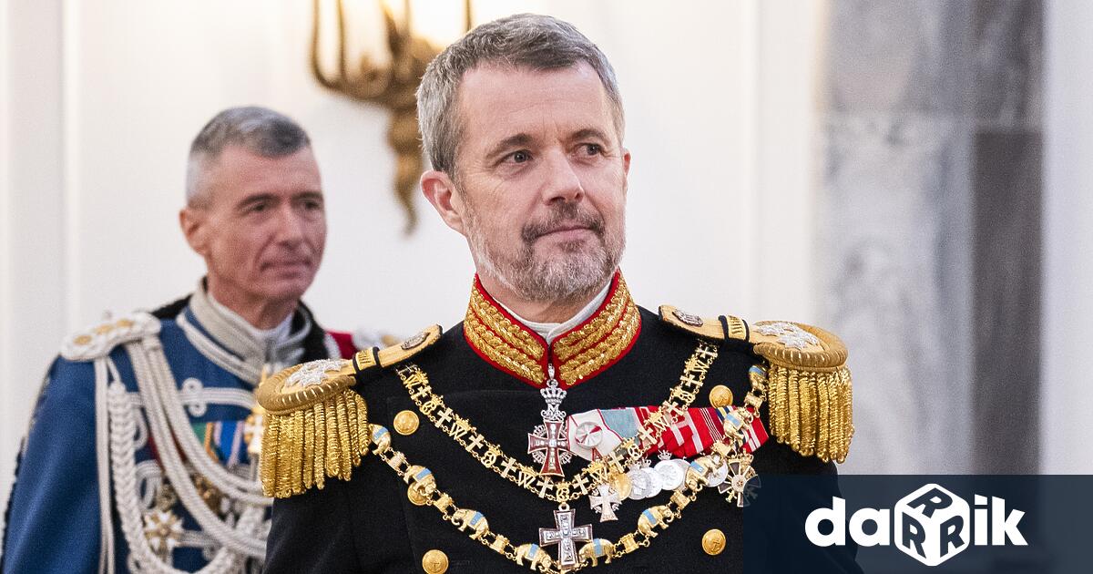 Датският крал Фредерик Десети заяви пред журналисти че ще замине