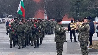 Областният управител инж. Мартин Мачев присъства на тържествен ритуал по изпращане на маневрена рота от 4-ти механизиран батальон