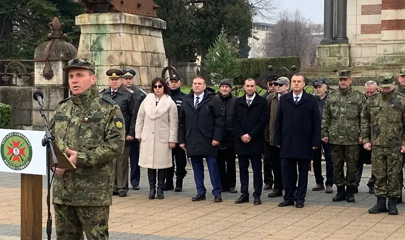  Областният шеф инж. Мартин Мачев участва на церемониален обред по изпращане на маневрена рота от 4-ти механизиран батальон 