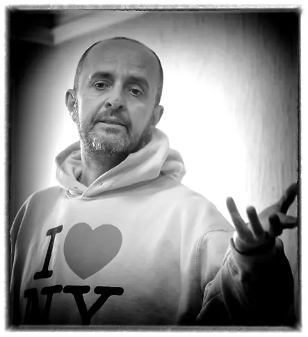 Започнаха репетициите на поетичния спектакъл по българска любовна поезия „Обич за обич“