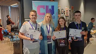 Ученици от ППМГ - Враца триумфират на националното състезание по информатика и ИТ
