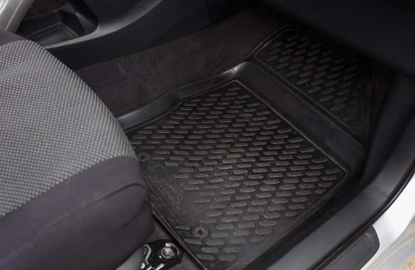 Как да изберем стелки за кола: всичко, което трябва да знаете