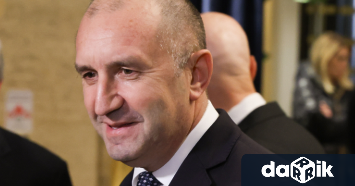 Президентът на България 2017 2026 Румен Радев ще даде първото