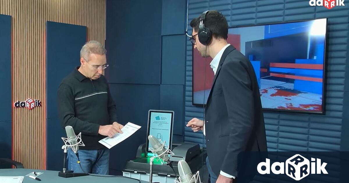 Изпълнителният директор на Сиела Норма отговарящи за машинното гласуване Веселин