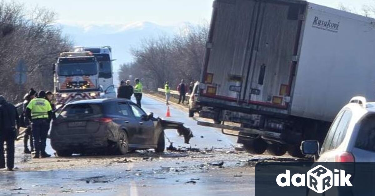 Задържаха за 72 часа шофьора обвинен в причиняване на катастрофата