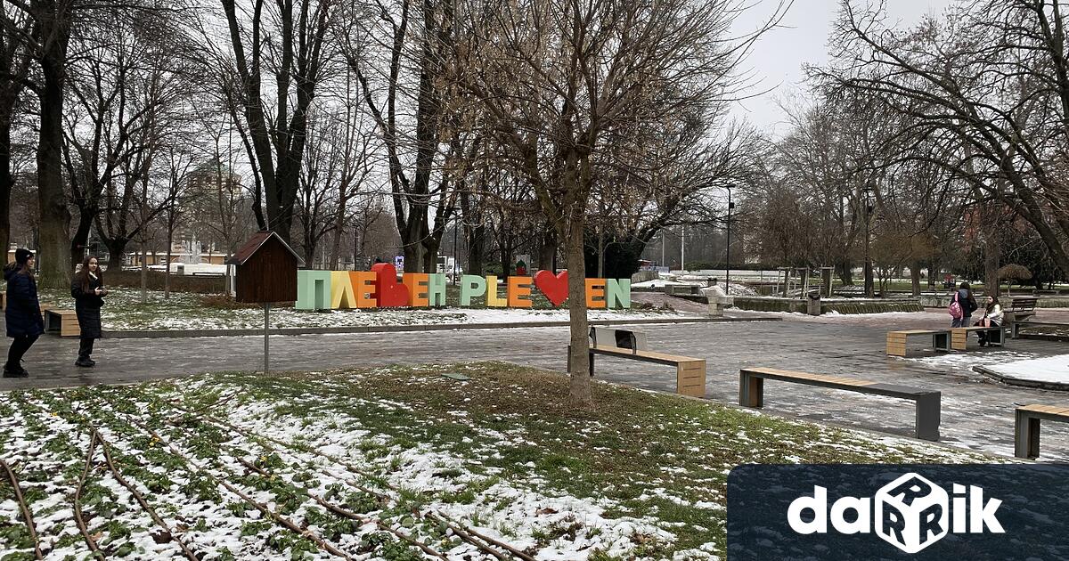 В неделя времето ще остане облачно и мъгливо На места