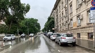 Днес времето ще бъде облачно с валежи от дъжд