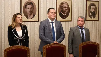 Според ИТН сред петимата, съгласили се да поемат поста на служебен премиер, има двама, които са политически оцветени