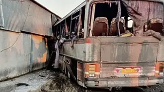 15 са вече убитите при руската атака с дрон срещу автобус с работници в Източна Украйна