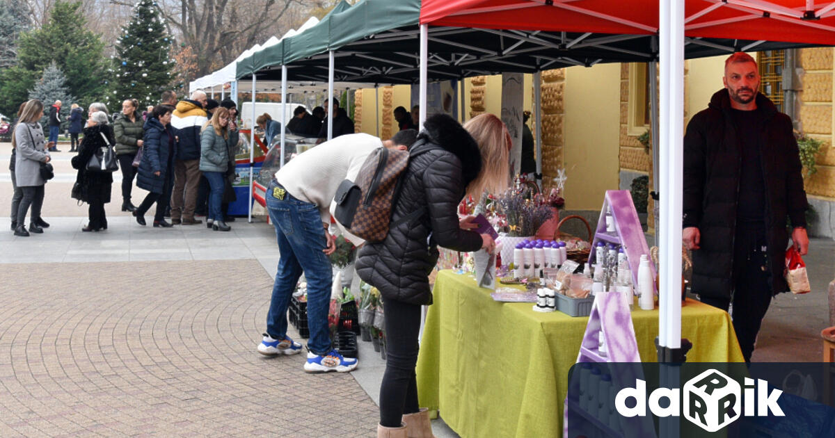 За пореден път Община Сливен организира фермерски пазар за желаещите