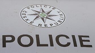 Многохилядни протести в Чехия след спор между президента и премиера