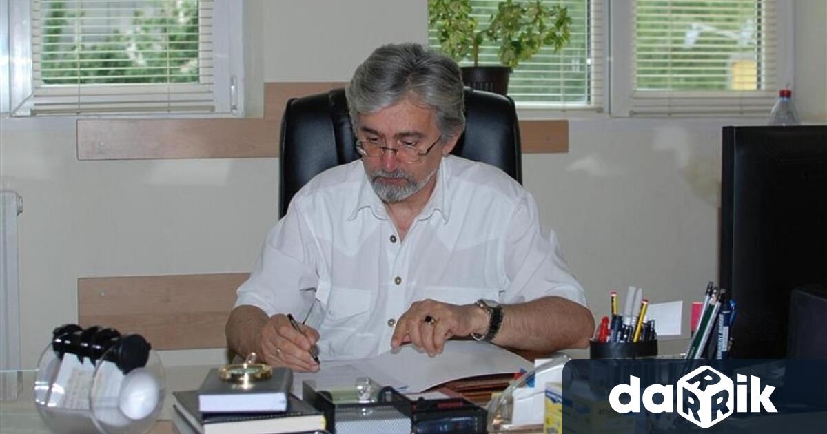 Писателят Мартен Калеев е носител на втора награда в седмия