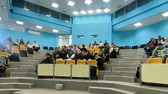 „НЗОК за теб"! Среща със студенти-англоезиково обучение в Медицински Университет - Плевен 