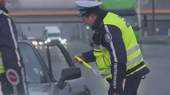 Дете открадна кола с включен двигател и повози свой приятел