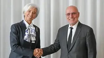 Кристин Лагард приветства Димитър Радев на първото му заседание в ЕЦБ