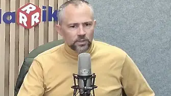 „Полетен план“: Самолети, телефони, роуминг