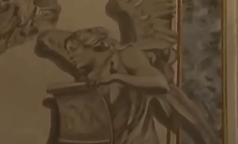 Ангел с лицето на Джорджа Мелони разпали политически скандал в Рим