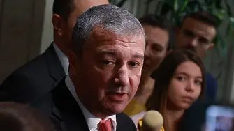 Драгомир Стойнев: Проект на Радев е конкурентен на БСП