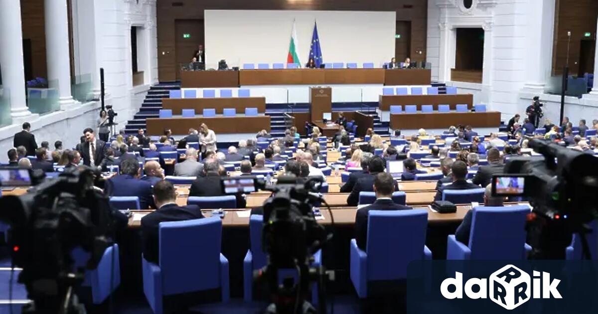 Депутатите ще изслушат министъра на икономиката и индустрията в оставка