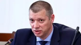 bTV: Антон Славчев подава оставка