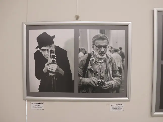 Фотоизложба „Старата школа” представя в кадри поколения фотографи