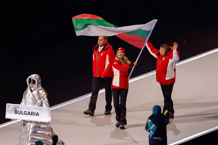 България на парада на нациите при откриването на Олимпийските игри в Милано/Кортина (СНИМКИ)