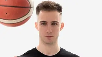 Снимка: Ето как изглежда учителят, обвинен за блудство с ученички в Пловдив