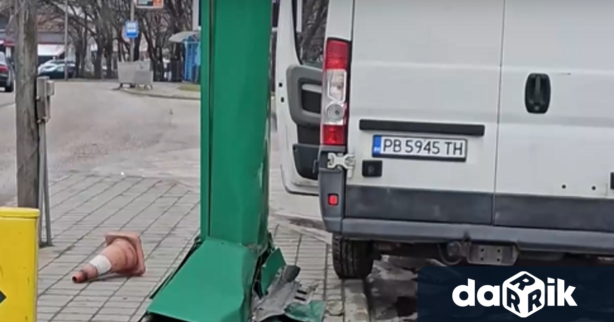 Тежък пътен инцидент е станал преди обяд на оживения булевард