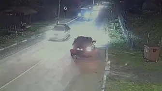 Случат „Петрохан“: Ексклузивни кадри от изтеглянето на кемпера и първи свидетел (ВИДЕО) 