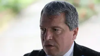 Тошко Йорданов: Днес има писмо от политическия и морален труп Кирил Петков