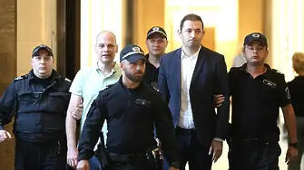 Съдът отложи заседанието по делото срещу бившия заместник-кмет на СО Барбутов