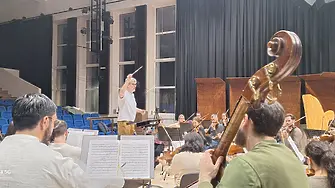 Диригент Константин Илиевски: Заповядайте в неделя – концертът е зареден емоционално и обещава да бъде събитие !