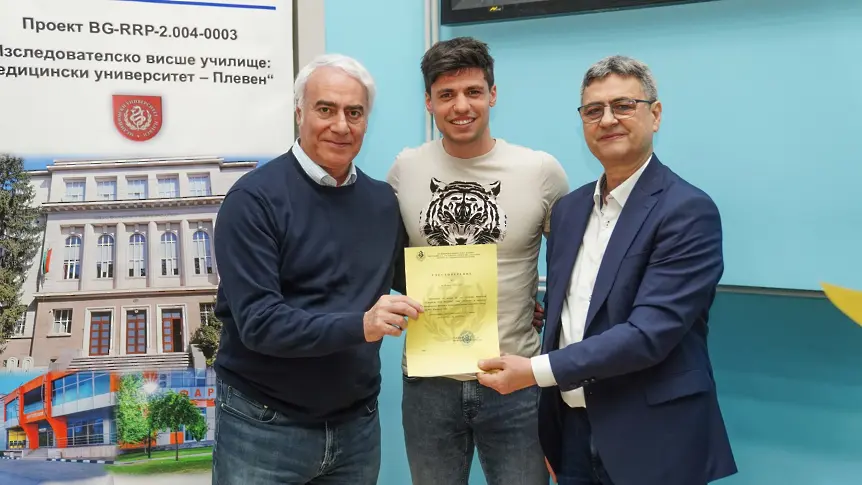 Млади специалисти получиха сертификати за успешно завършен курс по оперативна хистероскопия в Медицински университет – Плевен