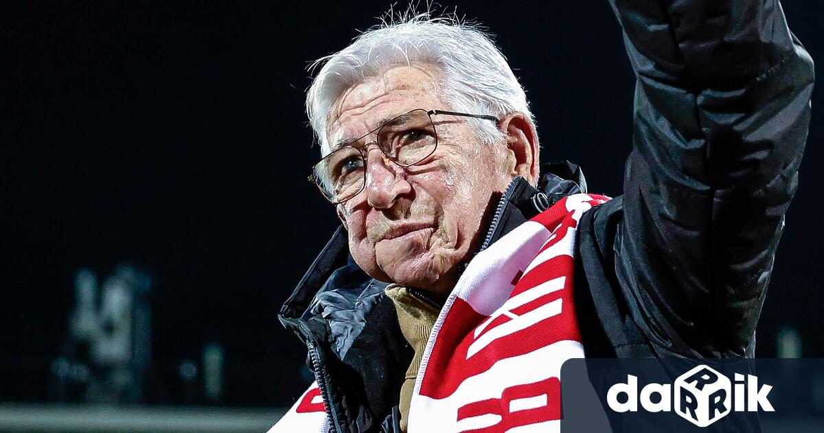 Футболист номер 1 на България за 1981 г Георги Велинов