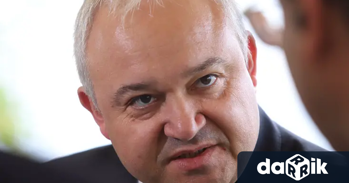 Бившият вътрешен министър Иван Демерджиев излезе с пост във Фейсбук