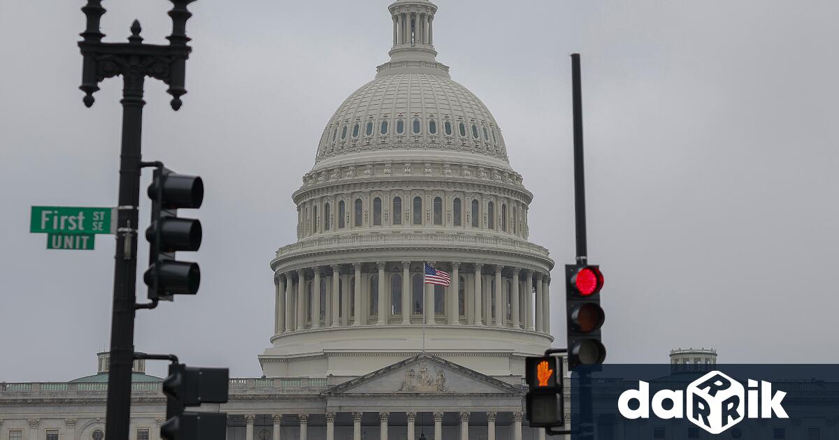 Полицията във Вашингтон съобщи че е задържала въоръжен с огнестрелно