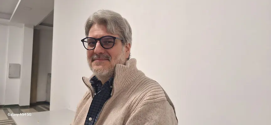 Диригент Константин Илиевски: Заповядайте в неделя – концертът е зареден емоционално и обещава да бъде събитие !