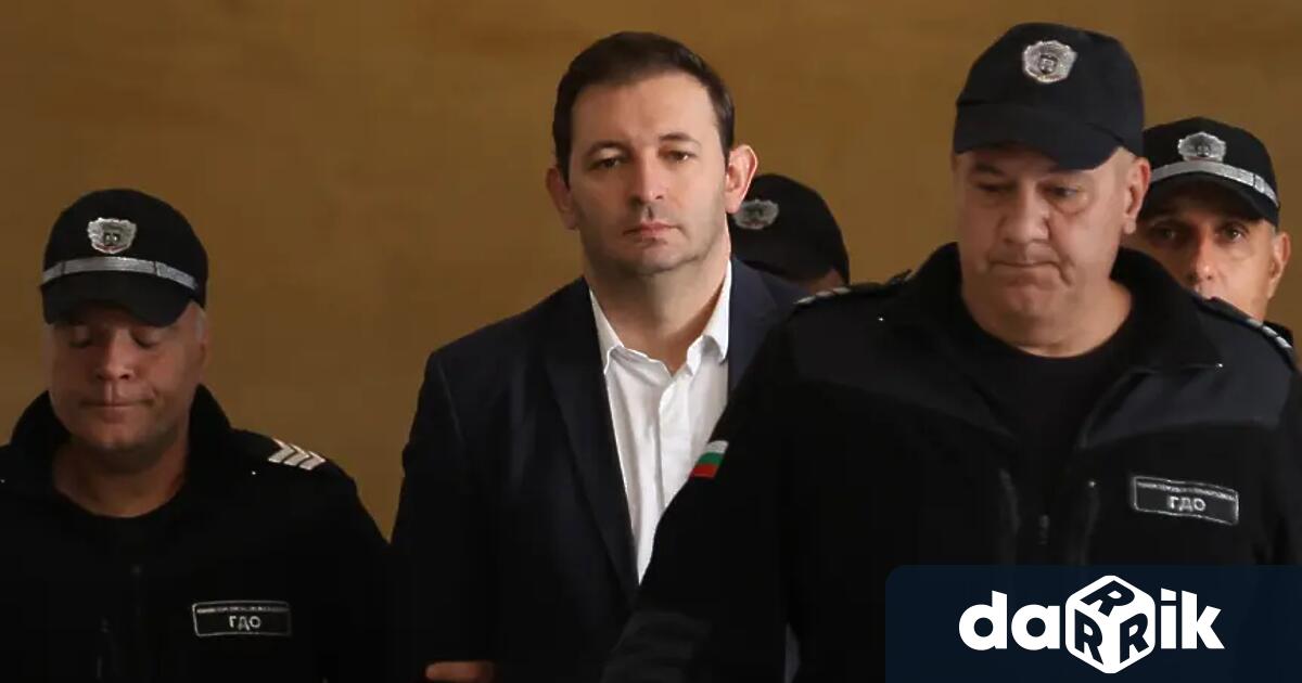 Софийският градски съд отложи разпоредителното заседание по делото срещу Никола